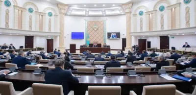 Маулен Ашимбаев прокомментировал принятые законы