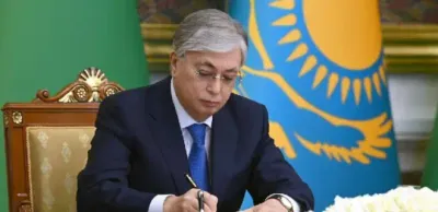 Токаев подписал указ «О присвоении высших воинских и специальных званий, классных чинов»