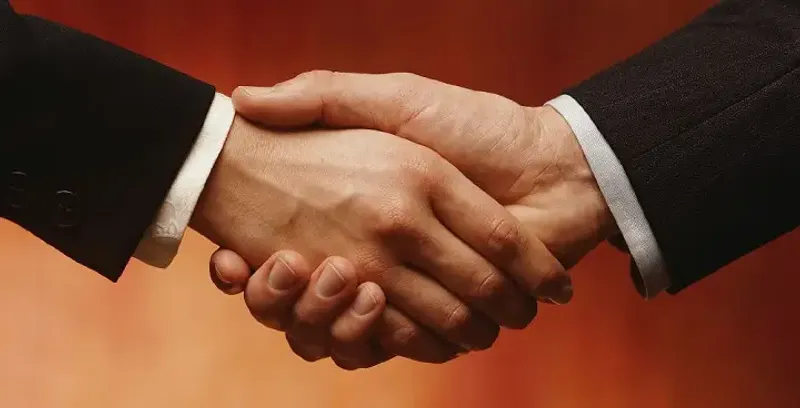 Медиатор примирил истца с ответчиком и сэкономил ответчику 500 тысяч тенге