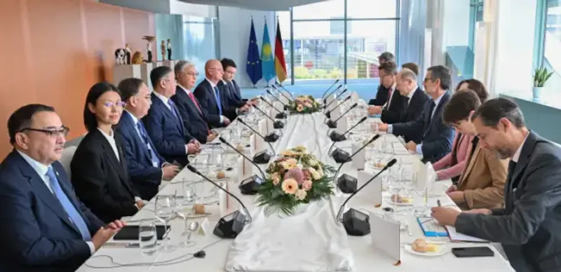 Токаев и Шольц