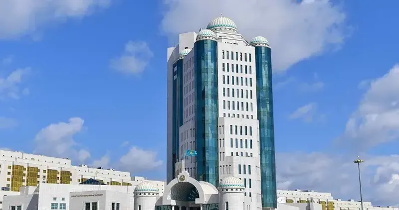 Сенат принял изменения в закон о праздниках