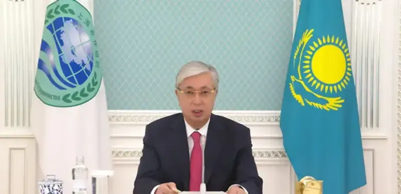 Задачей ШОС должно стать недопущение геополитического разлома между Востоком и Западом — Токаев