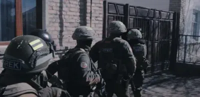 Полиция задержала 10 человек при спецоперации