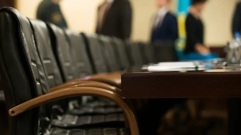 перераспределение вакансий между госорганами