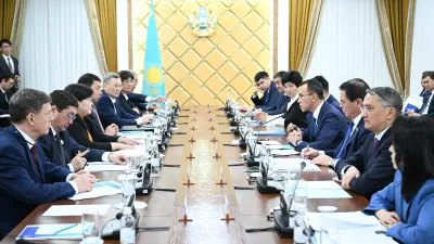 круглый стол