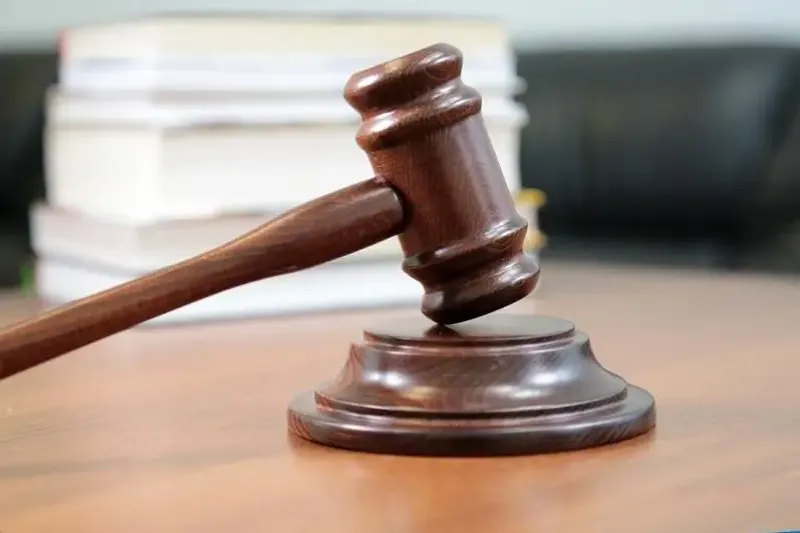 приговор молоток судья