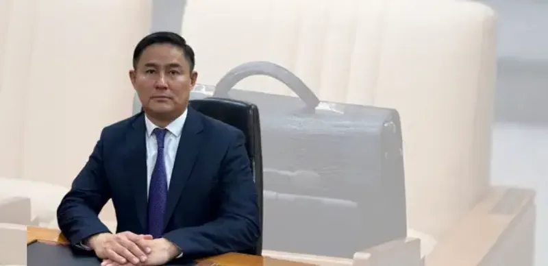 Азамат Ескараев министр юстиции