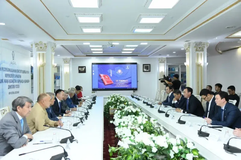 круглый стол суд района Есиль №2