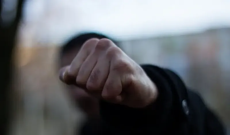 драка кулак