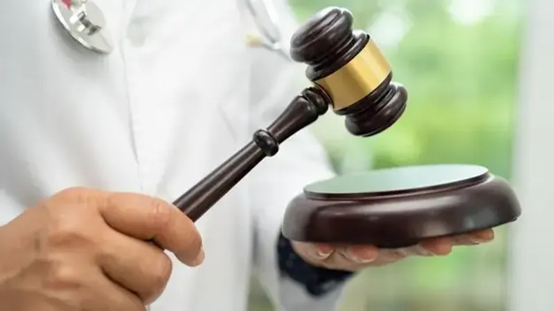 суд дело врача