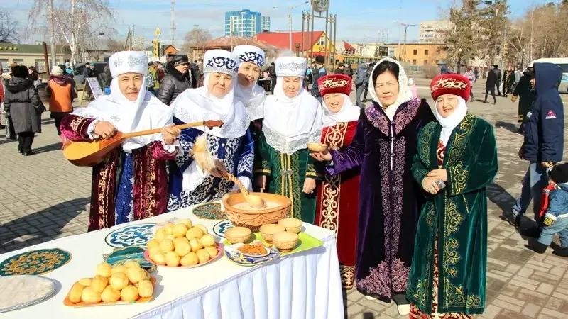 Токаев поздравил с Амал күні