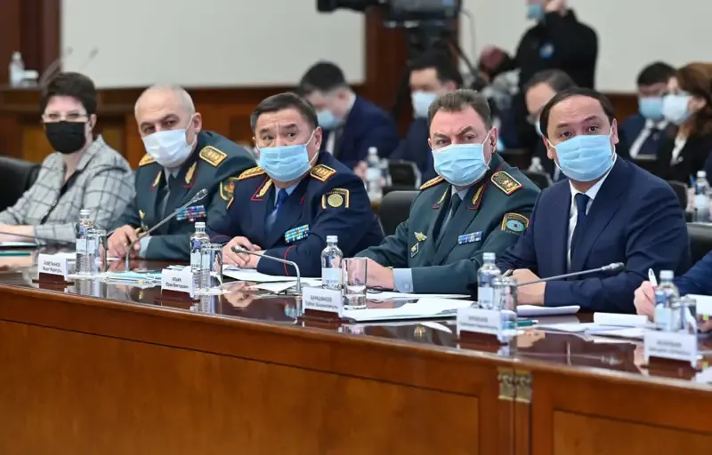 министры на расширенном заседании с Токаевым