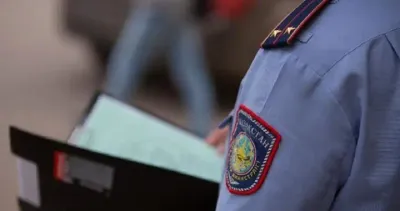 пьяный водитель снес знак в Астане