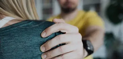 В МВД предложили привлекать домашних дебоширов к уборкам улиц