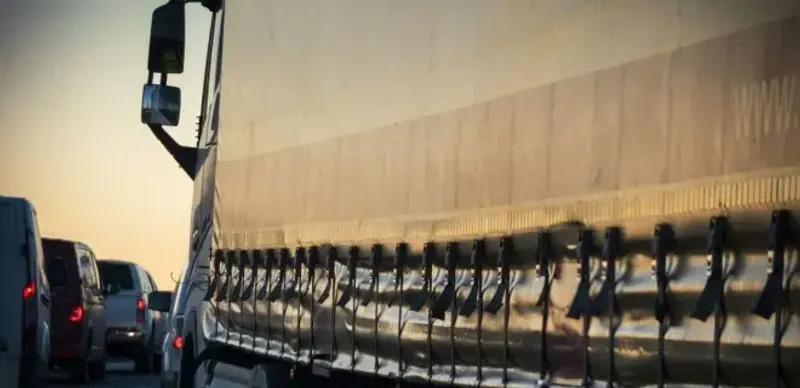 В Кокшетау выявили сотрудников СпецЦОНа, которые незаконно регистрировали грузовики