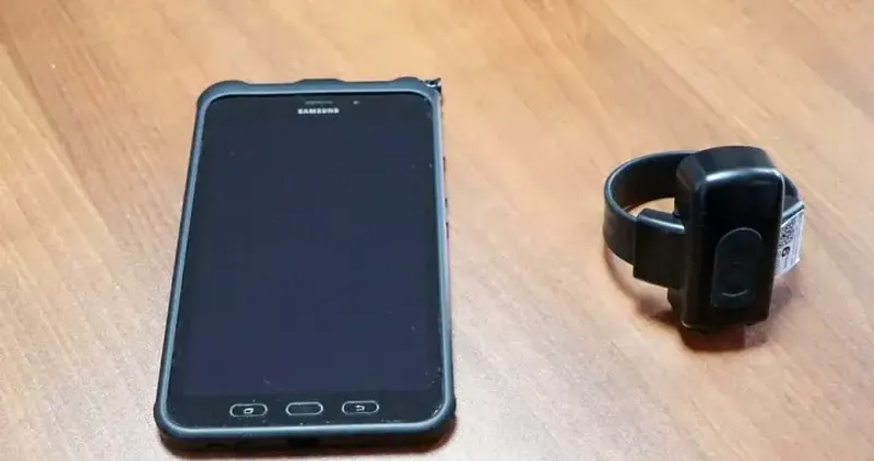 Электронный браслет для осужденных условно