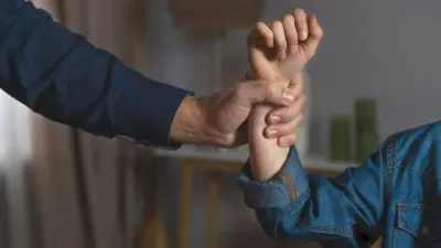 бытовое насилие