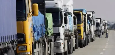 В КГД отрицают большое скопление фур на границе с Кыргызстаном