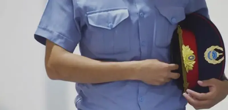 полицейского осудили за взятку в Атырауской области