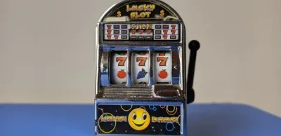 МВД РК наказало полицейских за походы в казино