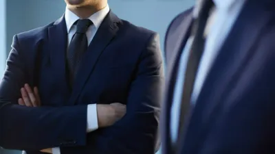 государственные служащие