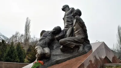 памятник жертвам