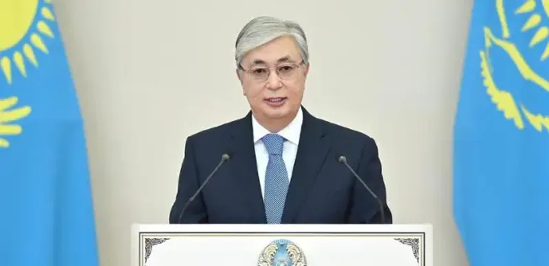 Касым-Жомарт Токаев поздравил казахстанцев с днем независимости