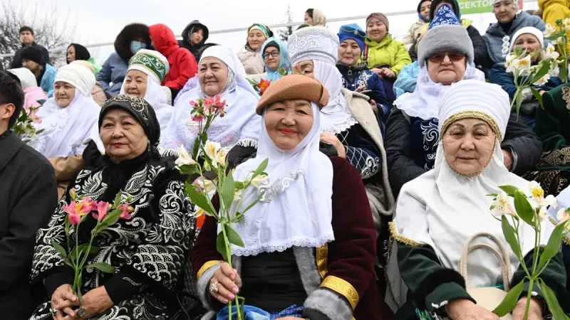 Жители Алматы в Наурыз