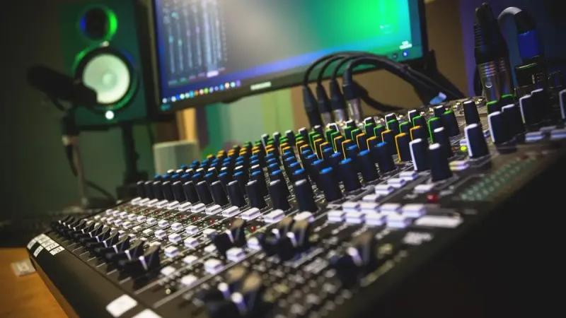 радиостанция