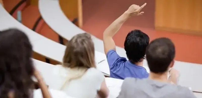 студентке Болашак восстановили права