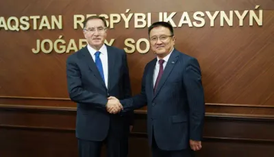 Нурсерик Шарипов  Шереф Малкоч