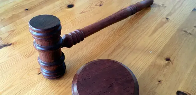 В Астане суд примирил женщину с департаментом комитета труда