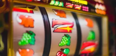 Mercedes и Lamborghini изъяли у организаторов онлайн-казино в Алматинской области