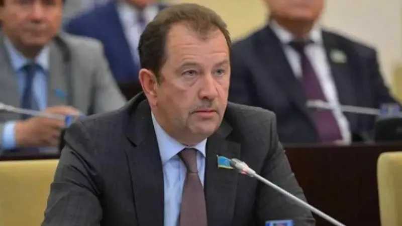 Михаил Бортник