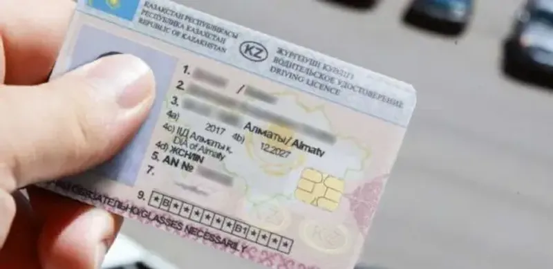 В Астане мужчина присвоил 1,8 млн тенге, обещая выдать права без сдачи экзамена