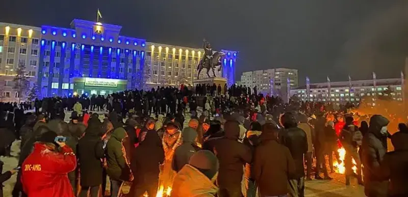 Амнистия участникам январских событий