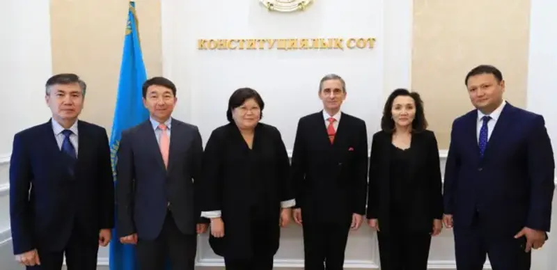 Конституционный cуд и Международная ассоциация по судебному администрированию договорились о сотрудничестве