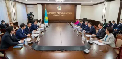 Сенаторы обсудили совершенствование судебной системы с руководством Верховного суда