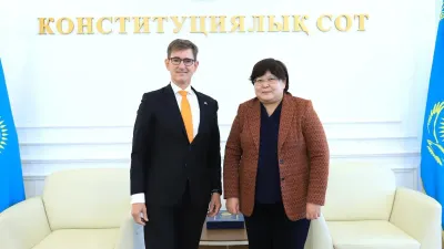 глава КС и посол Нидерландов