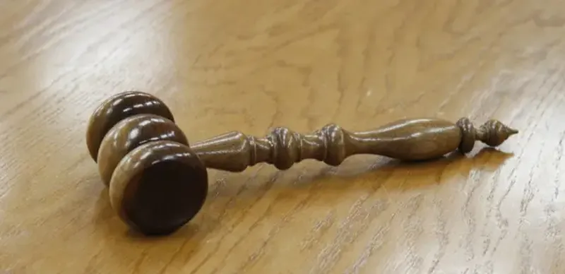 В России задержали трансгендера и ЛГБТ-активиста за госизмену