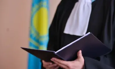 судья мантия приговор