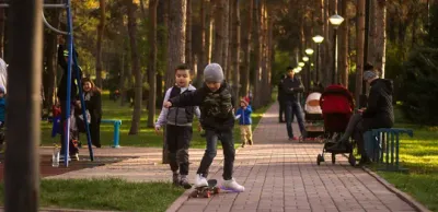 Токаев поздравил казахстанцев с Днем благодарности