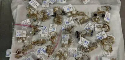 Группу, сбывавшую драгметаллы, задержали сотрудники АФМ