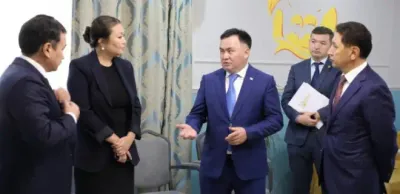 Асламбек Мергалиев посетил ювенальный суд столицы