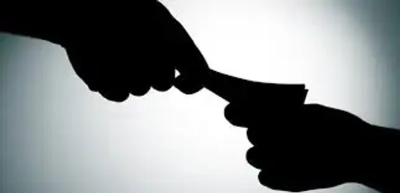 В Шымкенте в коррупции изобличили руководителя управления акимата