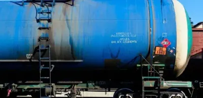 11 цистерн с товаром предпринимателя незаконно удерживали в Шымкенте