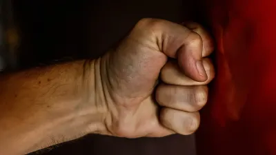 бытовое насилие