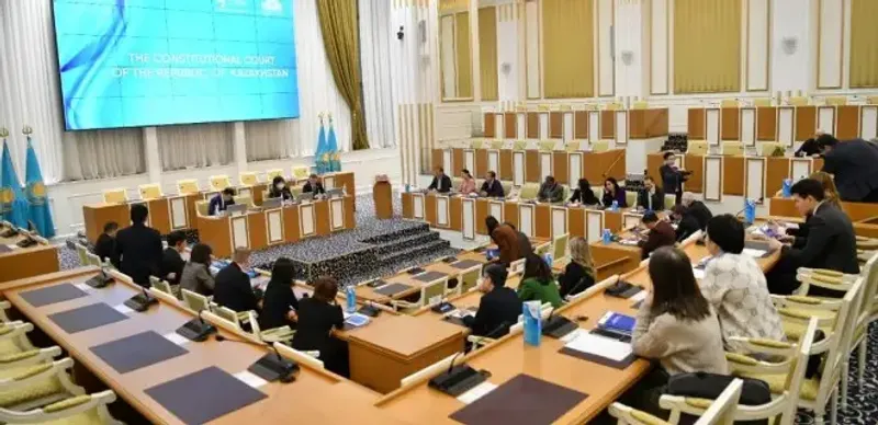 Конституционный cуд посетили представители иностранных масс-медиа