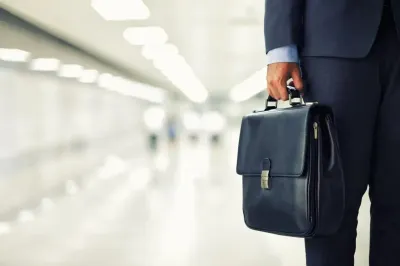 Портфель министр