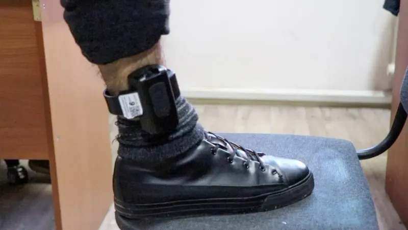 Электронный браслет для домашнего ареста